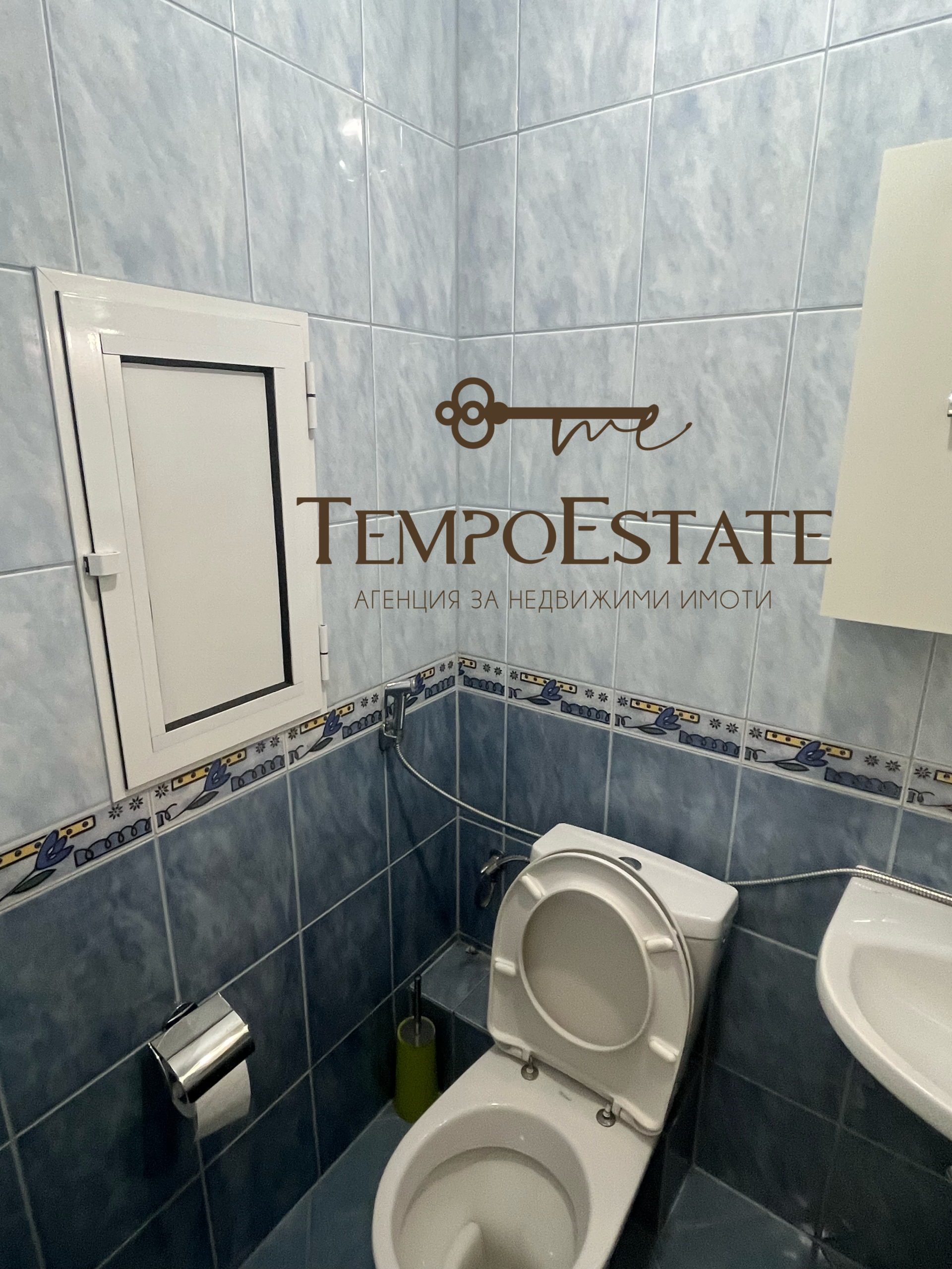 Продава четиристаен апартамент к-с НИКМИ